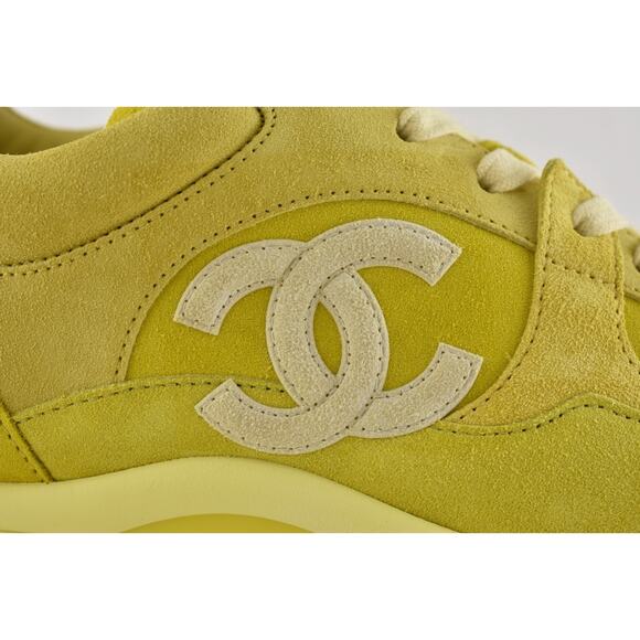 Chanel 19S Mens Yellow White Suede CC Logo Low Top Runner Trainer Sneaker 44 11 - Picture 4 of 12